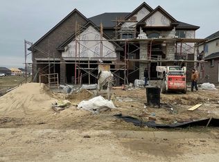 19825 Tranquility Dr, Macomb, MI 48042