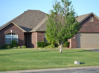 19430 E 49th St S, Broken Arrow, OK 74014