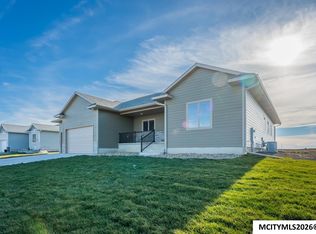605 Bedford St, Clear Lake, IA 50428