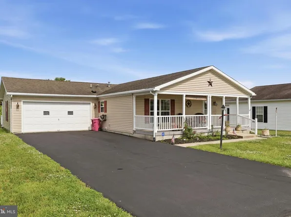 27 Eagles Watch N, Bechtelsville, PA 19505
