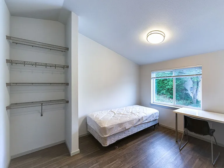Elegant, Efficient Studios in Beautiful Delridge! — Photo 16