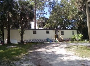 7555 Ebson Dr, North Fort Myers, FL 33917