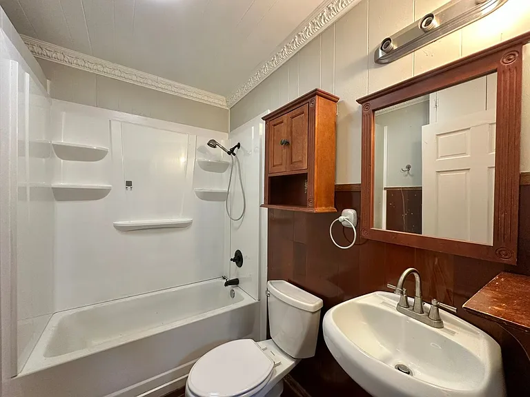 1309 Robertson Ave — Photo 14