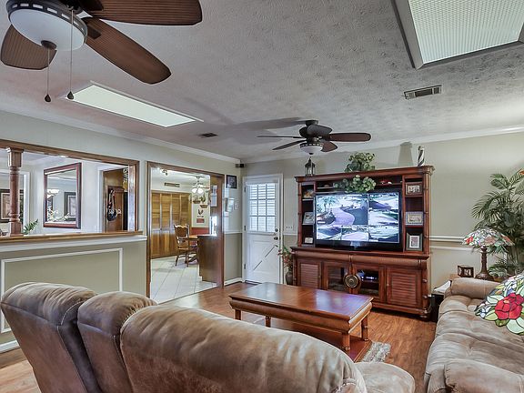4th image of 4544 Monument Point Dr