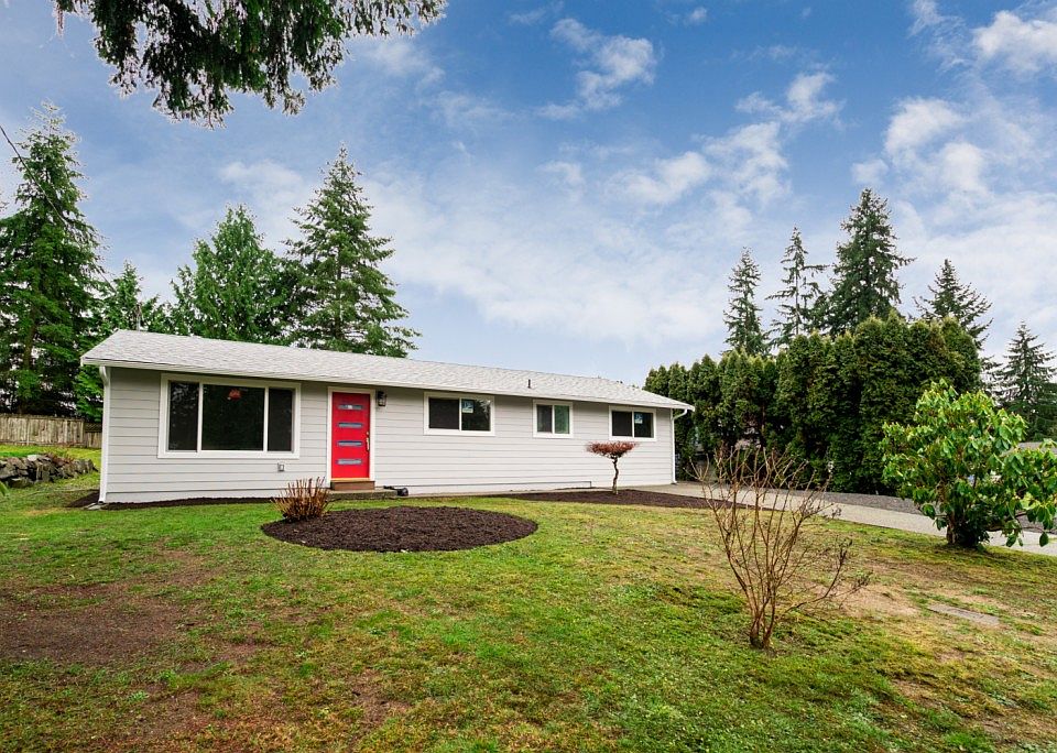 1st image of 1314 218th St SW