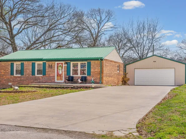 1115 S Tanyard Rd, Cadiz, KY 42211