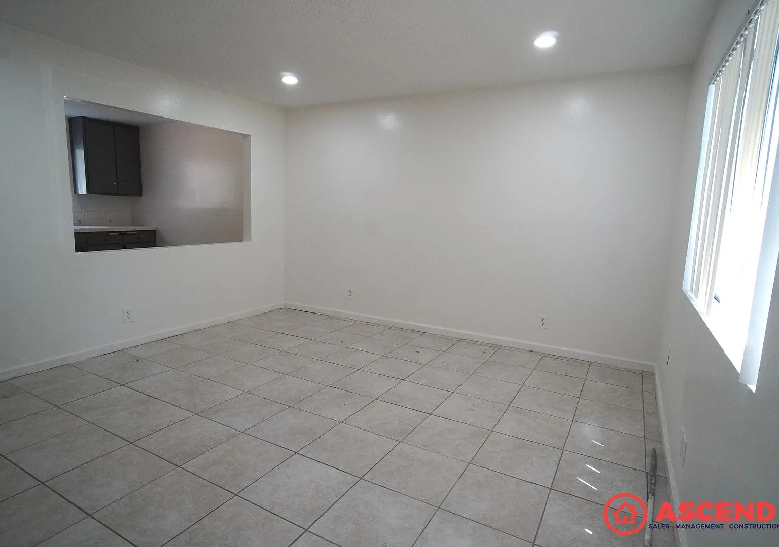 1400 Kern St — Photo 2