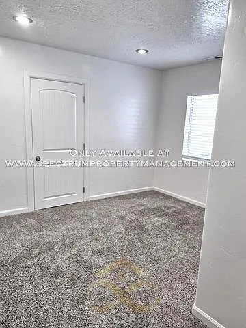 4074 W Cypress — Photo 32