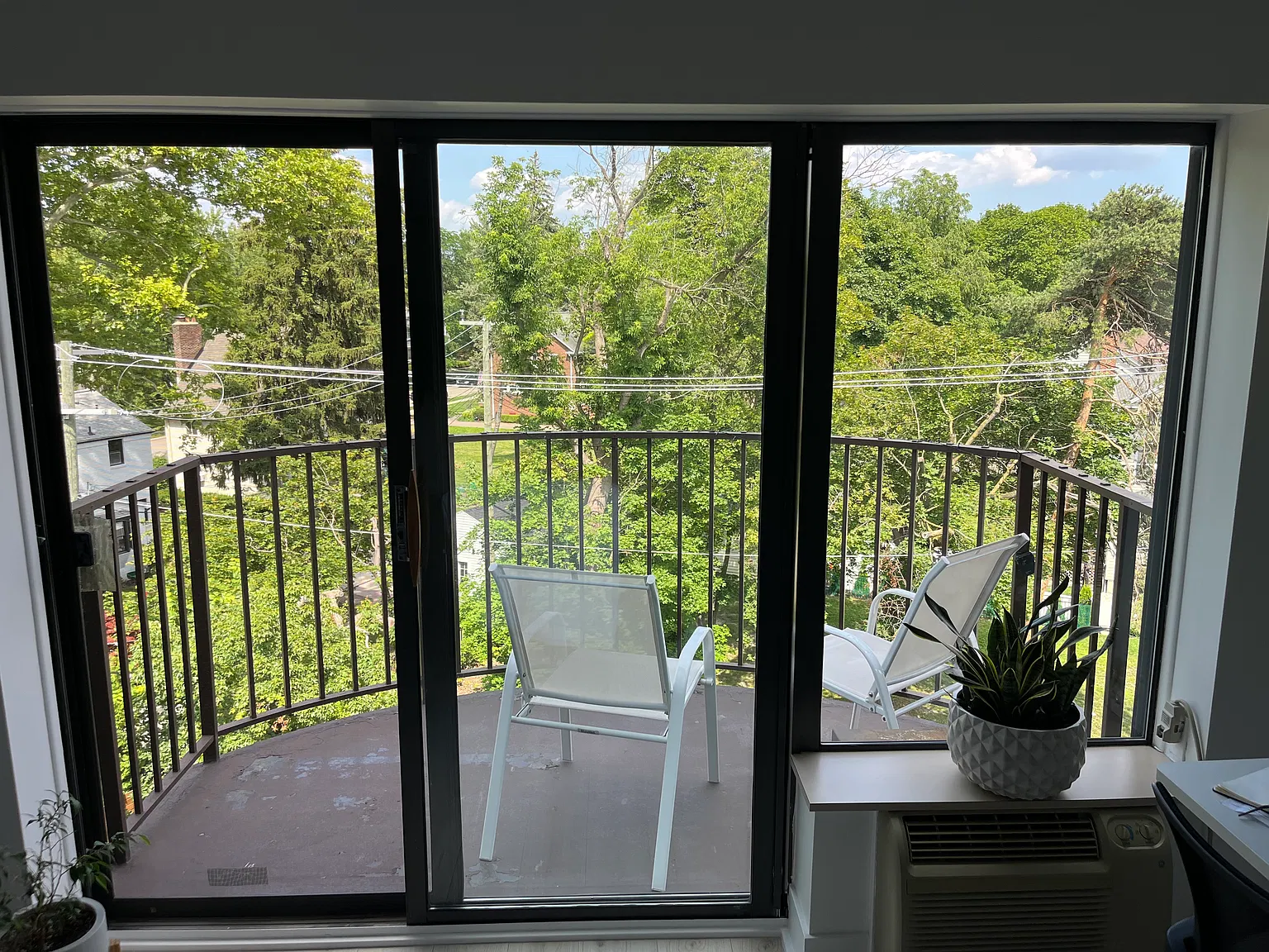 1 bed, 693 sqft, $2,100 — Photo 1