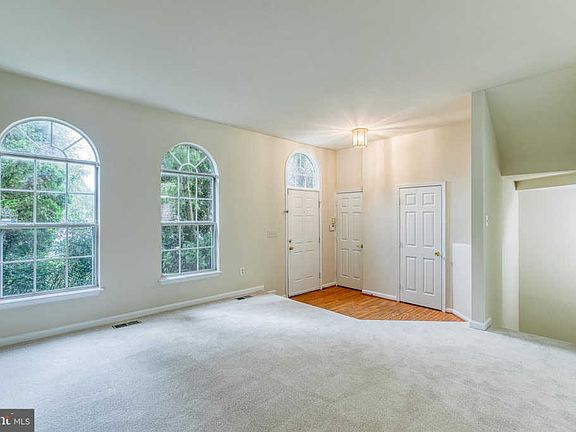 4th image of 6869 Drifton Ct