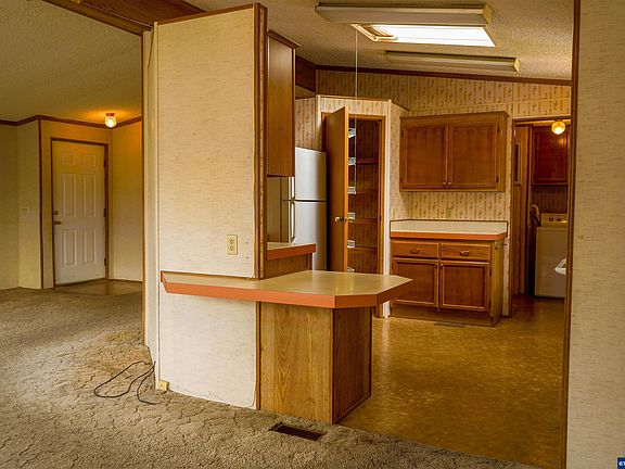 5th image of 277 NE Conifer Blvd Unit 145