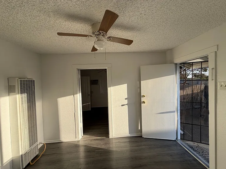 1225 Water St #C — Photo 11