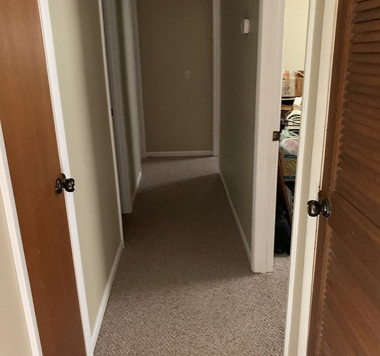 2nd image of 304 Malibu St