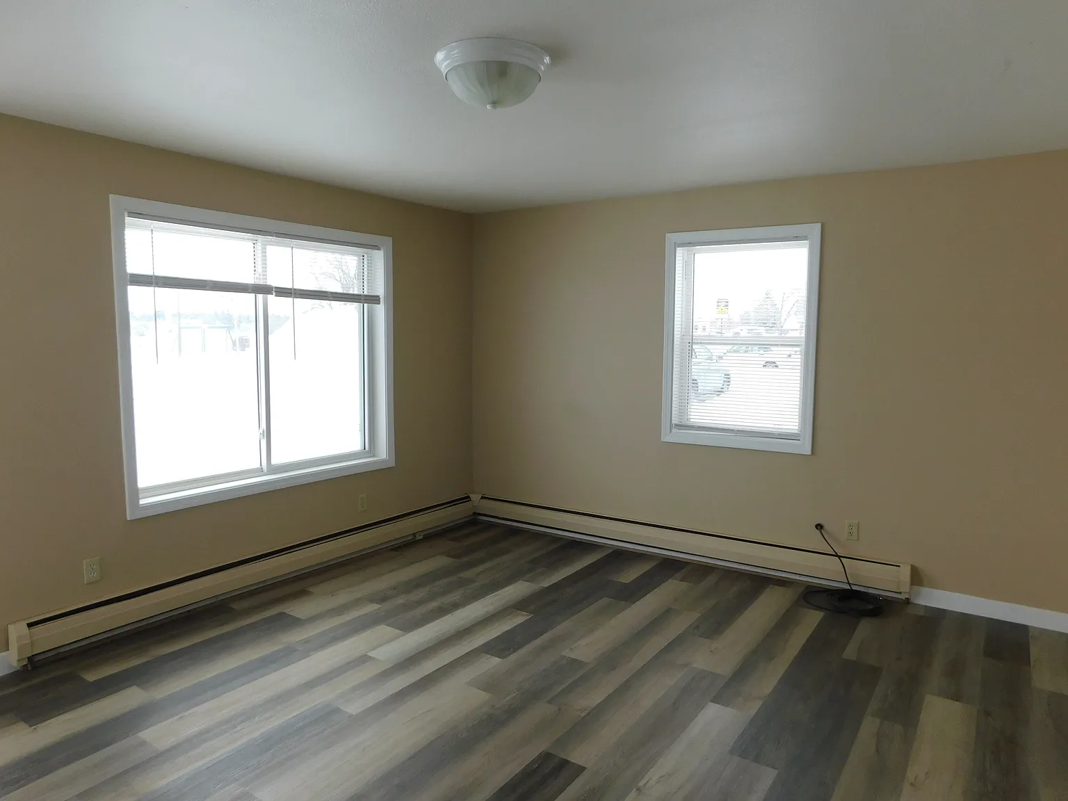 2 bed, 800 sqft, $1,200 — Photo 4