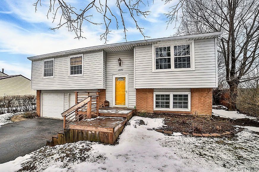 1322 Independence Dr, Derby, NY 14047 Zillow