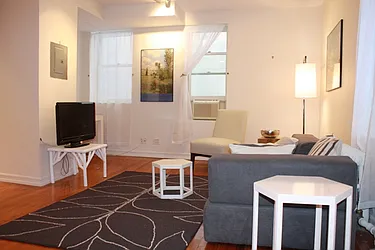 Rented by Ruth Goldman Real Estate