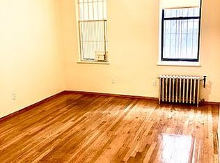 313 E 103rd St #3, New York, NY 10029