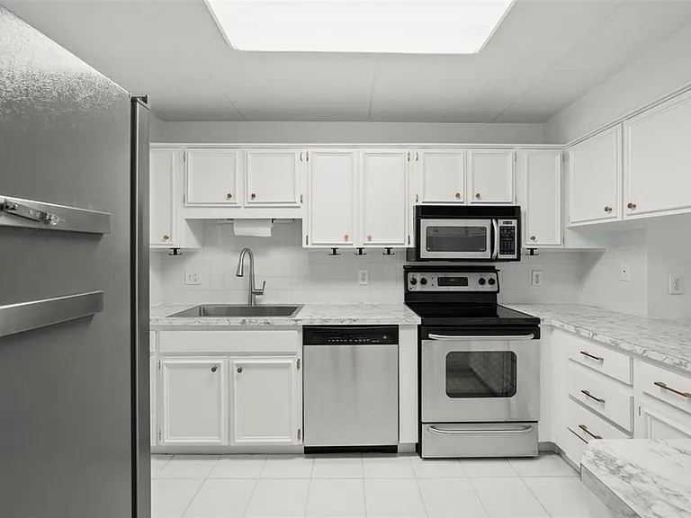 1200 Tarpon Woods Blvd #Q4 — Photo 5