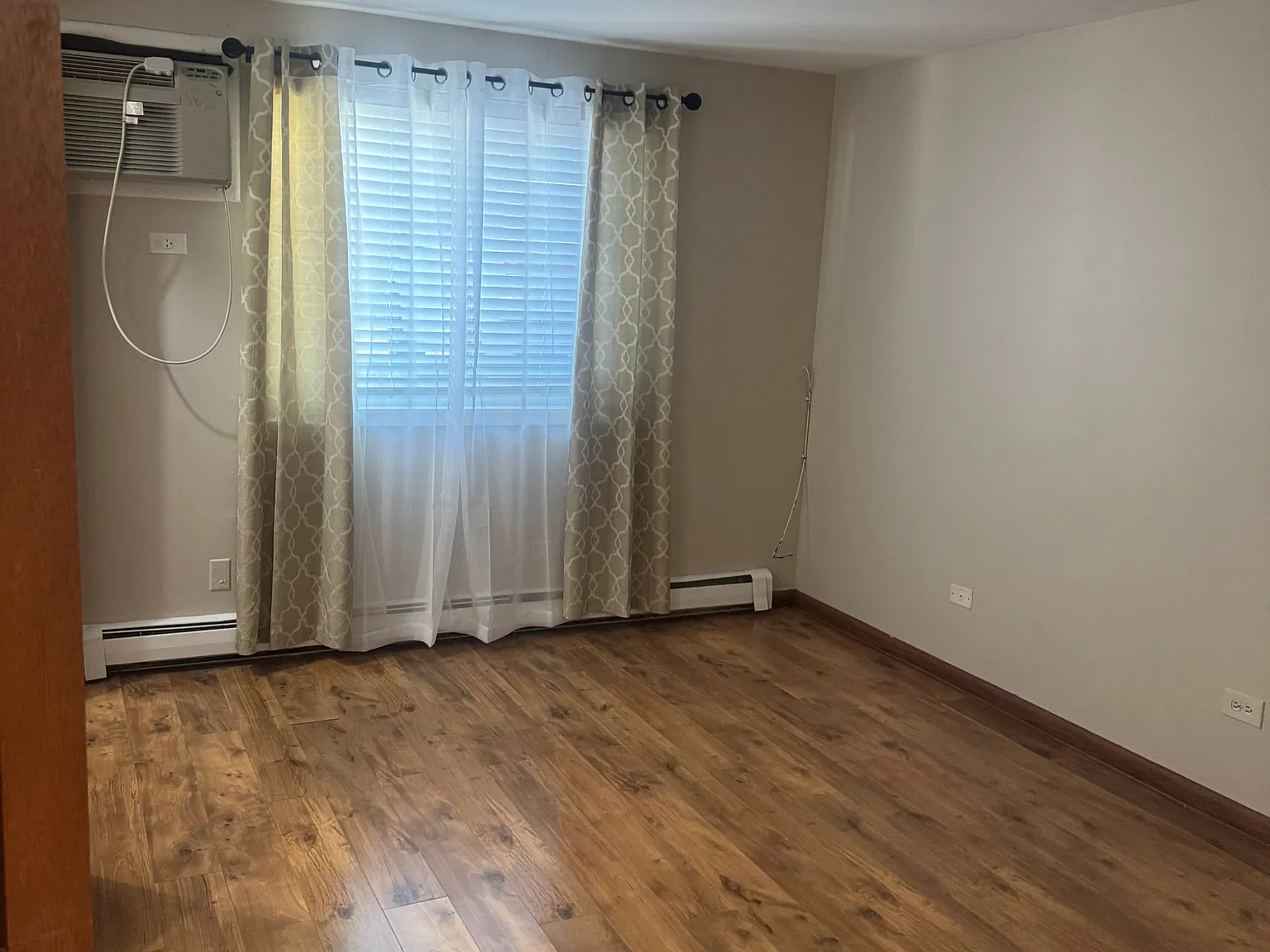 2 bed, 850 sqft, $1,500 — Photo 3