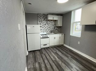 1079 3rd Ave APT 9, New Kensington, PA 15068