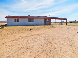 1800 W Carriage Ln, Paulden, AZ 86334