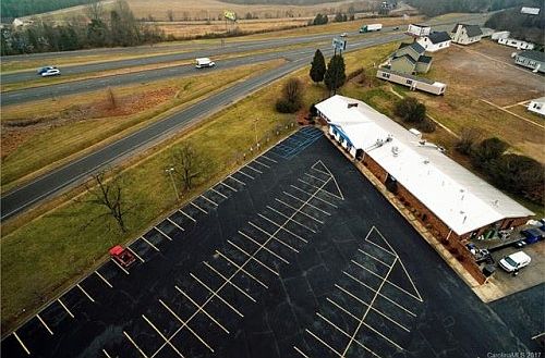 3rd image of 3103 Taylorsville Hwy