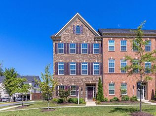 7093 Darbey Knoll Dr, Gainesville, VA 20155