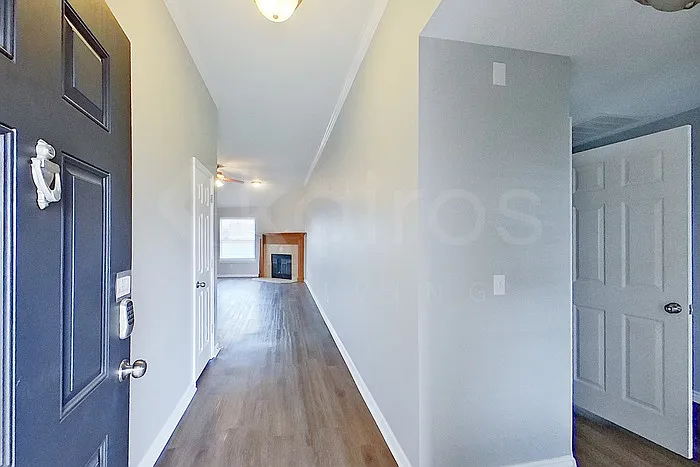 Building Photo - 3999 Applegate Dr