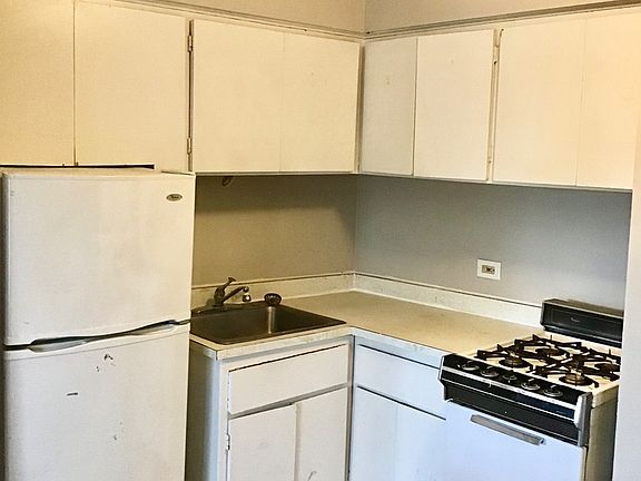 2nd image of 15311 Knox Ave #15