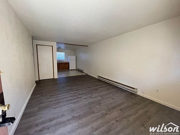 2nd image of 201-203 Oak St #7