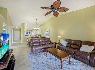 2790 Cypress Trace Cir APT 2228, Naples, FL 34119