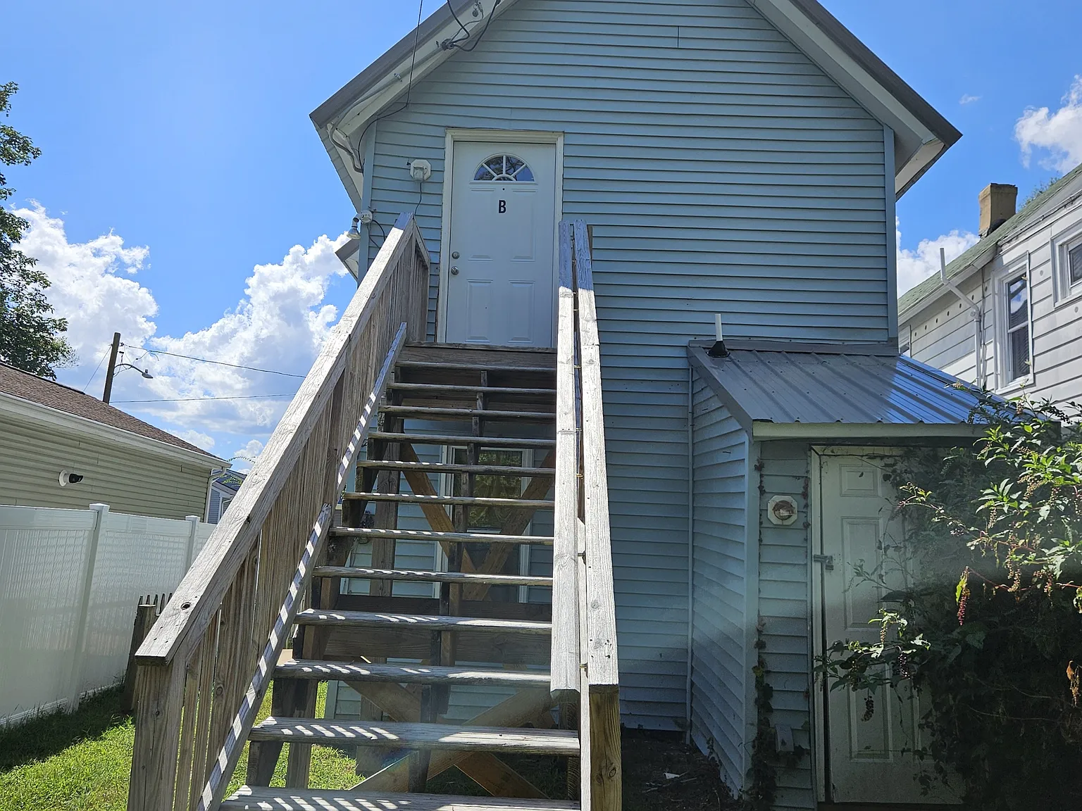Gore- 29 N. New St Apt B - 1 — Photo 2