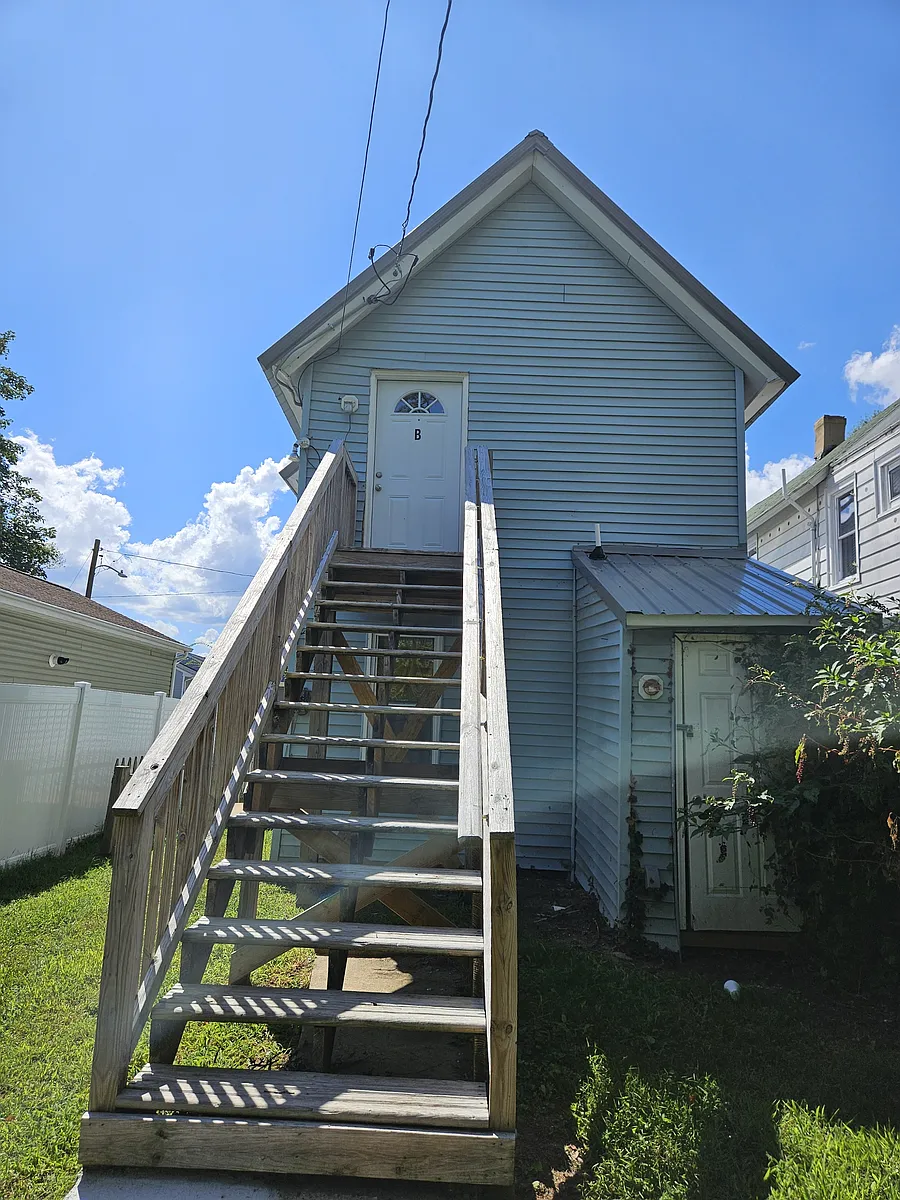 Building Photo - 29 N New Streetapt #B