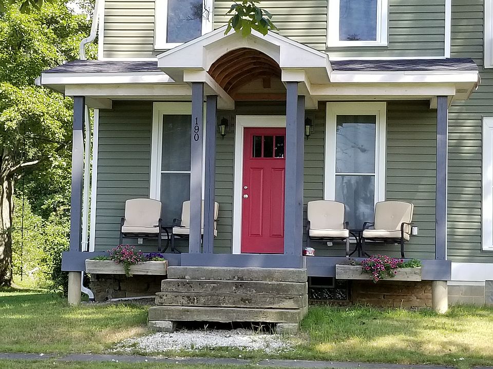1st image of 190 Grove St