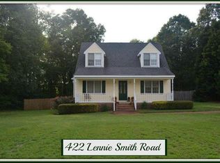 422 Lennie Smith Rd, Fuquay Varina, NC 27526