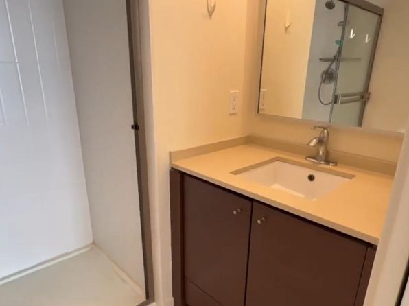 2 bedroom rental in Richmond — photo 13
