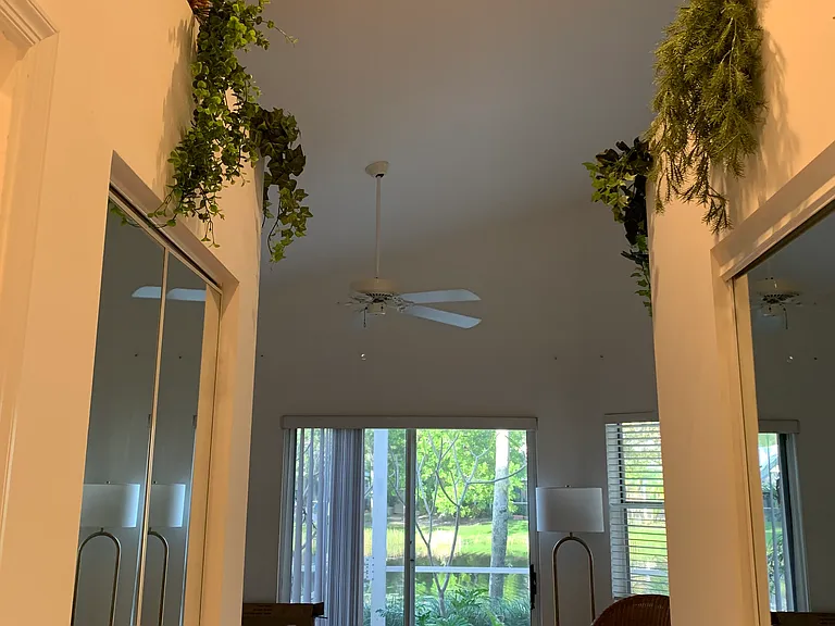 231A Canterbury Dr W — Photo 21