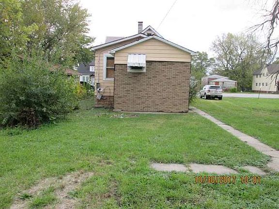4th image of 15220 Wood St