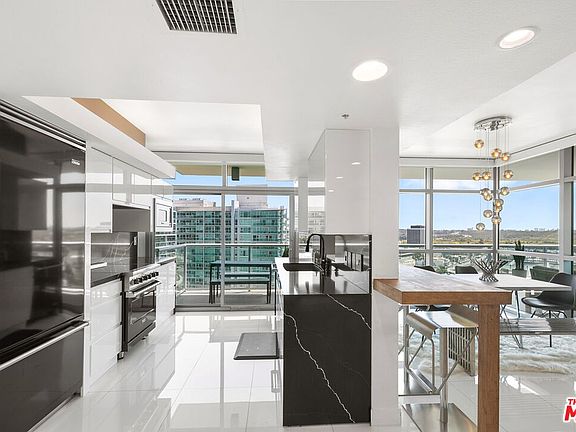 3rd image of 13700 Marina Pointe Dr #1701