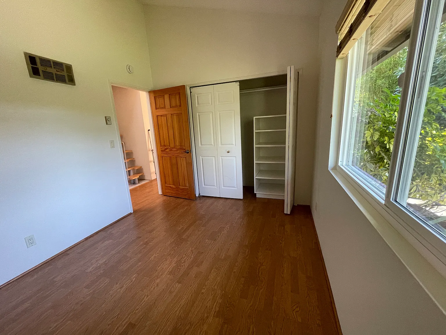 2 bed, 1.5 bath, 968 sqft, $3,800 — Photo 4