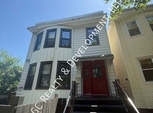 2835 W 38th Pl, Chicago, IL 60632