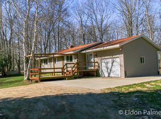 980 N Meadowbrook Rd, White Cloud, MI 49349