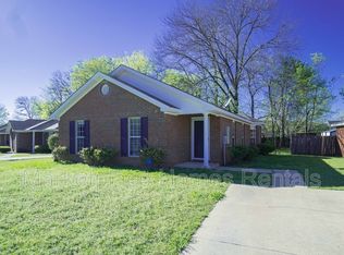 2737 Garden Brook Ct, Montgomery, AL 36116