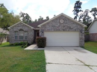 205 Maple Ln, Conroe, TX 77304