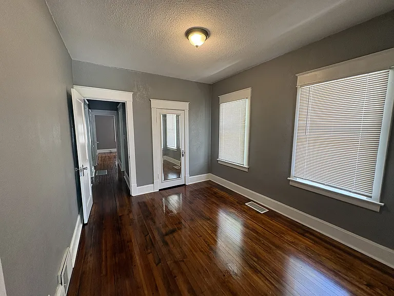 628 S Ash Ave — Photo 10