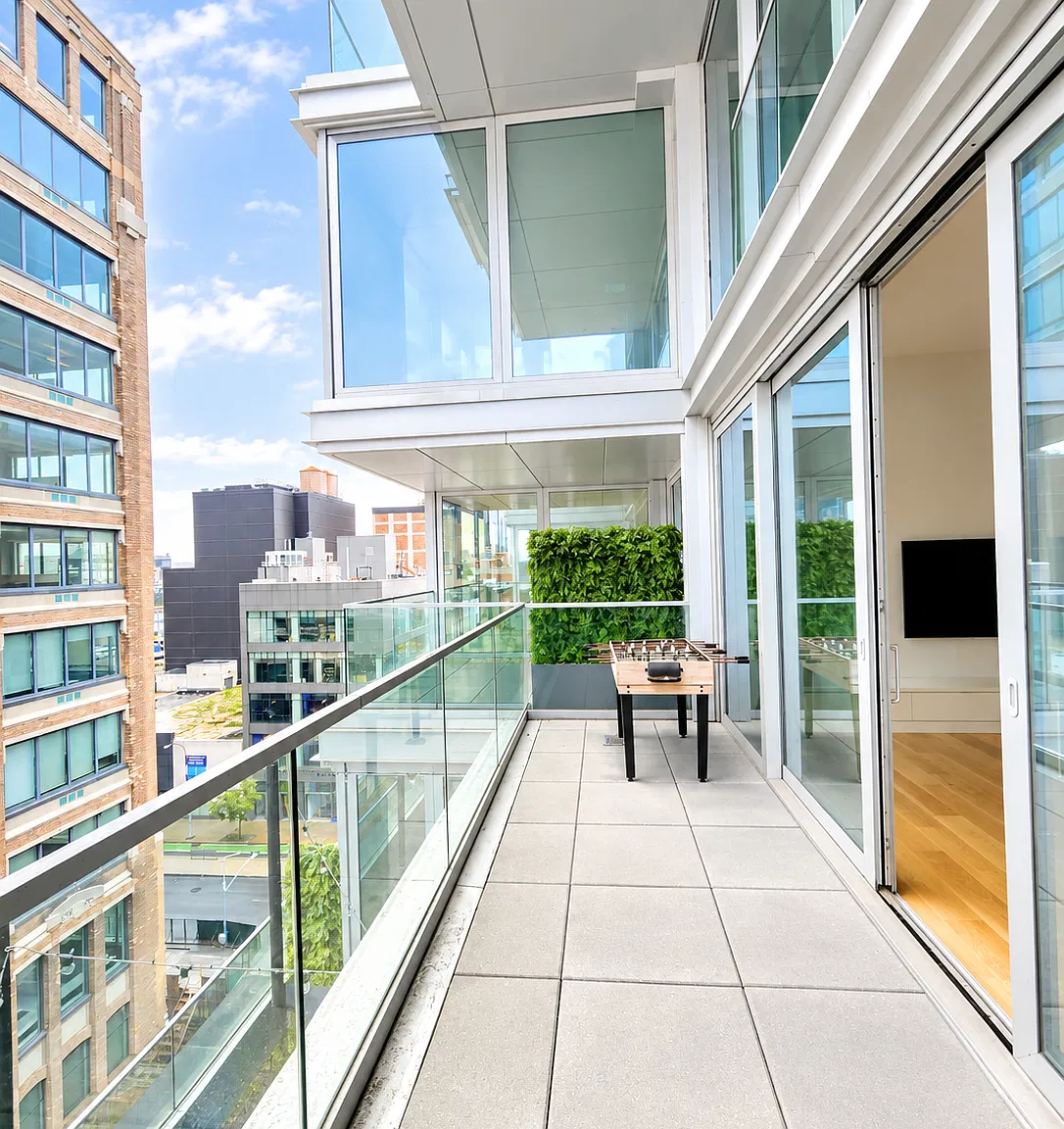 547 West 47th Street — Photo 4