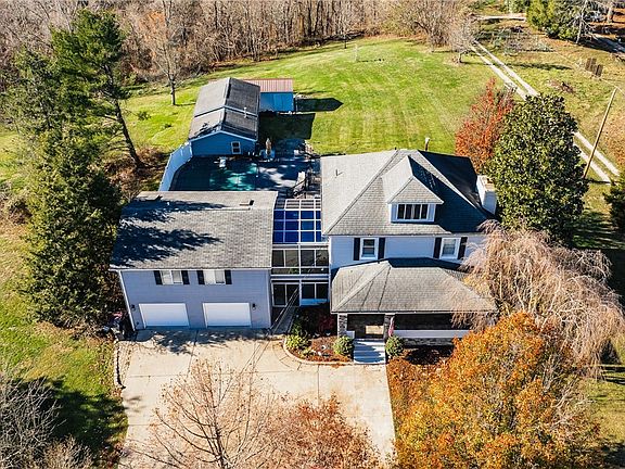 2nd image of 695 Cedar Grove Rd