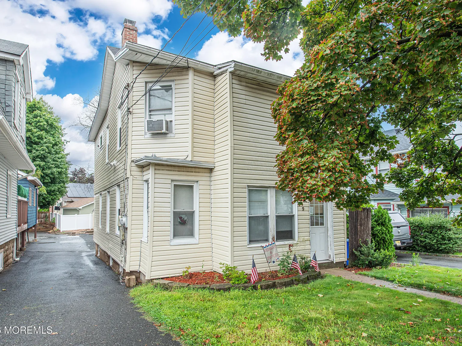 2 bed, 1958 sqft, $2,400 — Photo 4