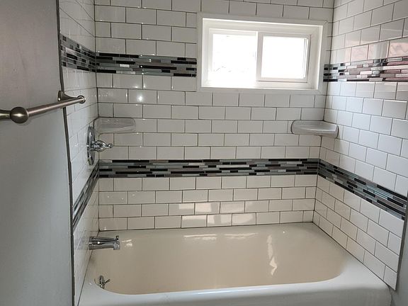 4th image of 68 S Franklin St #6