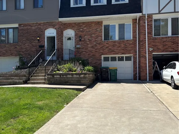 4432 Laurel Oak Dr, Allison Park, PA 15101